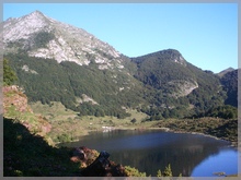 Bergsee Etang de Lers in Ariège